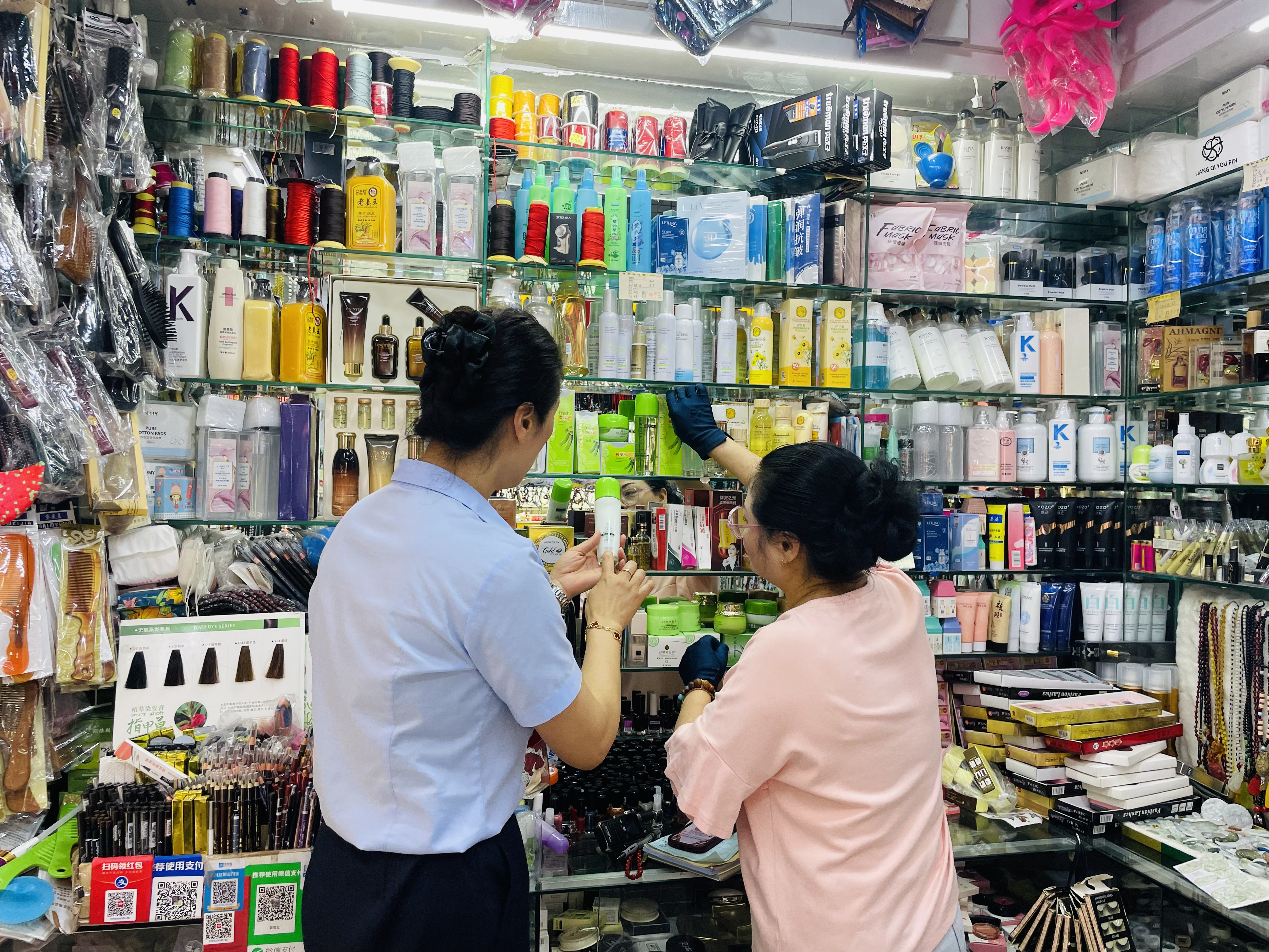 钱江商城开展日化专项检查 守护消耗者消耗清静