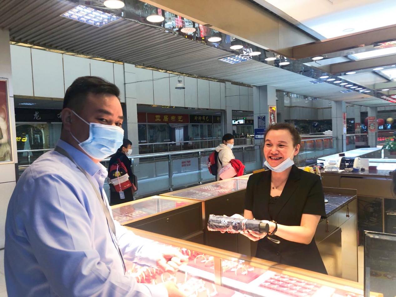 钱江商城又现临危不惧商户