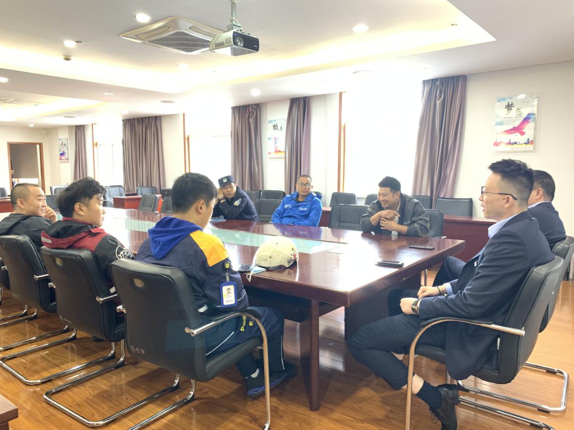 钱江商城召开快递公司规范化管理事情会