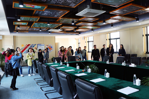 20190404合肥高新区长宁社区来庐阳利记官网平台入口文创园考察学习  (2).jpg