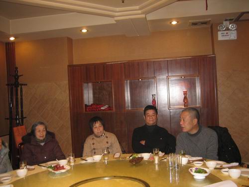 为恒久卧床的老人送去组织的温暖 (1).jpg